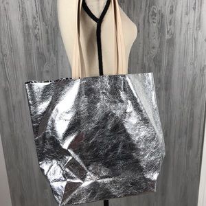 Prive by Sorial metallic tote